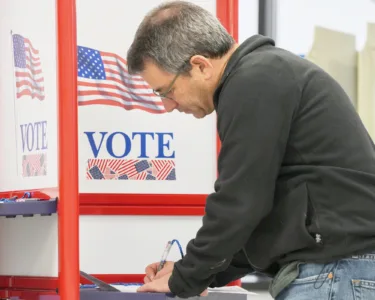 Early voting begins in US midterm that could flip control of Congress